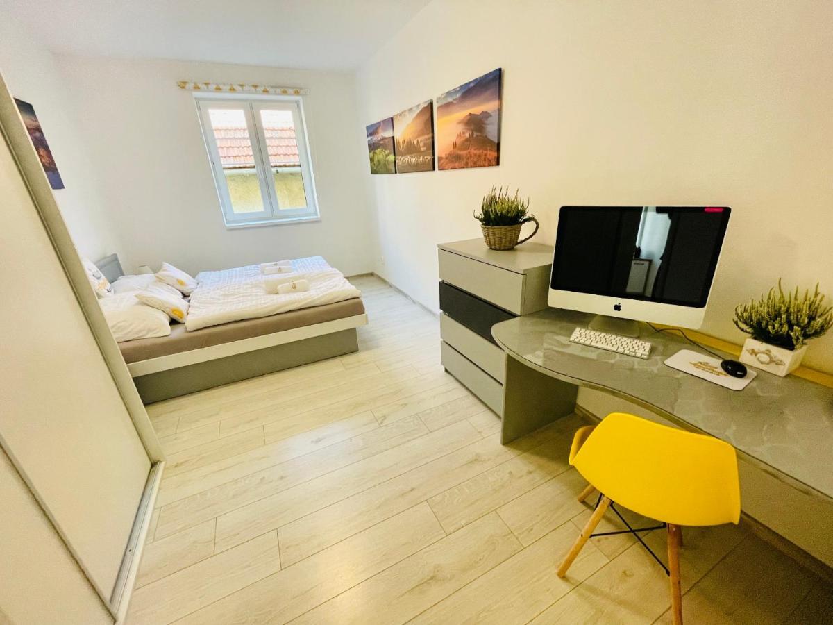 Apartman Kežmarok Buitenkant foto